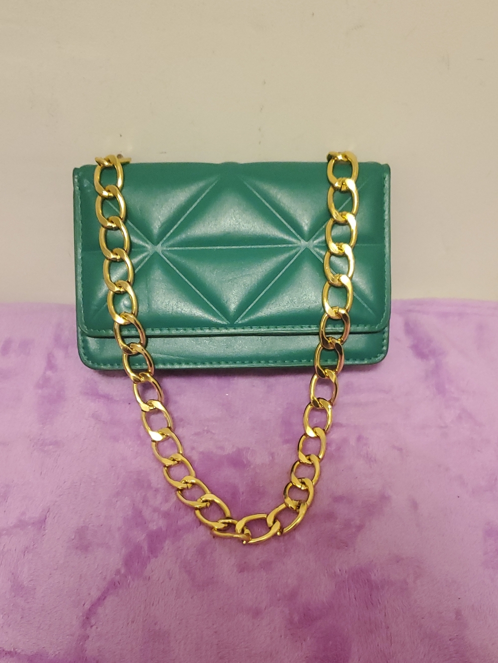 PrettyLittleThing Quilted Green Crossbody with Gold Chain